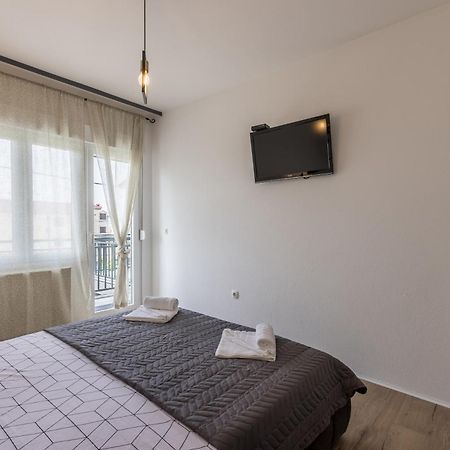 Vacation house CITRUS - quiet place, free parking - garage Kaštela Extérieur photo
