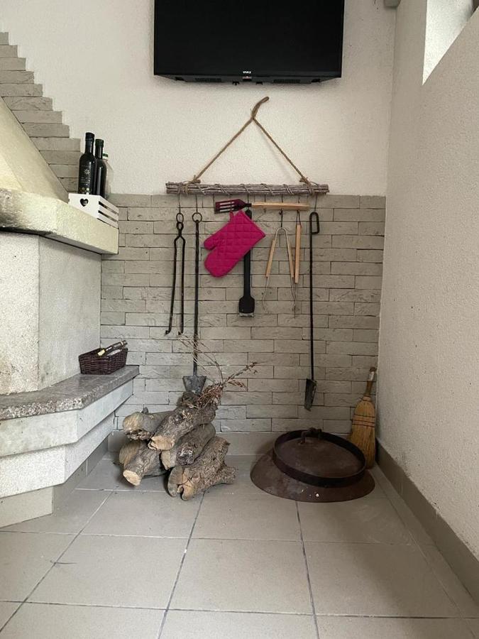 Vacation house CITRUS - quiet place, free parking - garage Kaštela Extérieur photo
