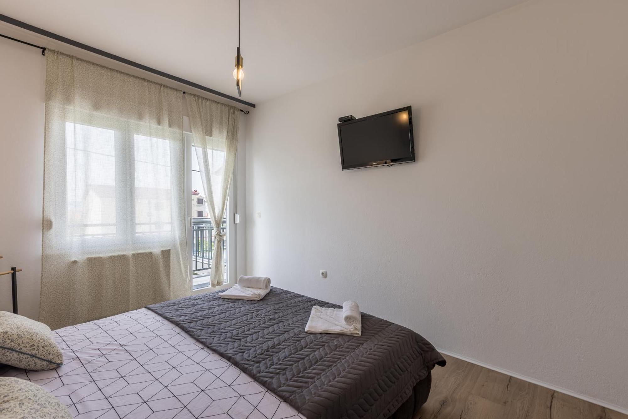 Vacation house CITRUS - quiet place, free parking - garage Kaštela Extérieur photo